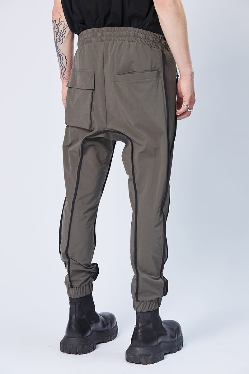 GREEN CONTRAST PIPINGS PANTS