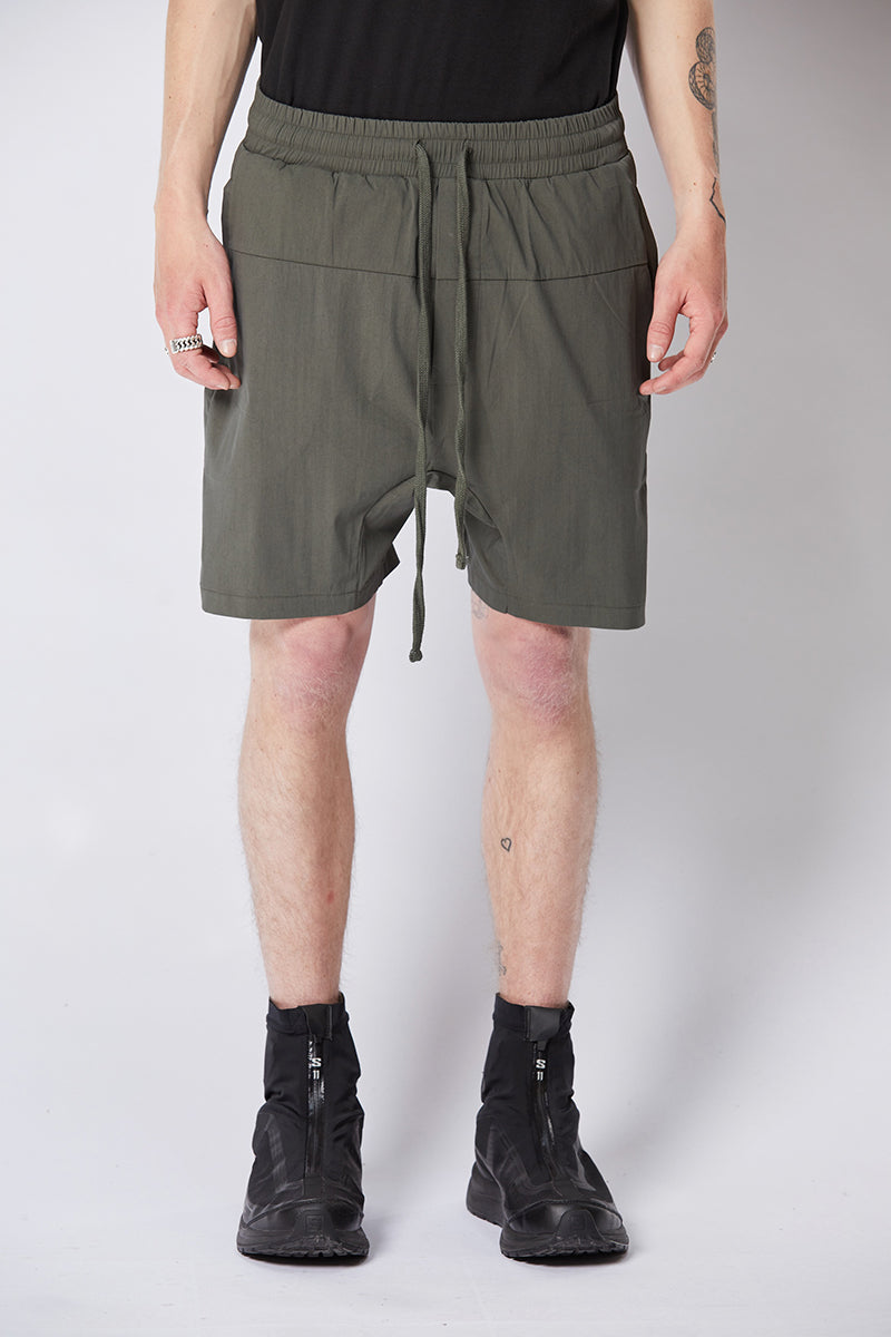 IVY GREEN DROP CROTH SHORTS