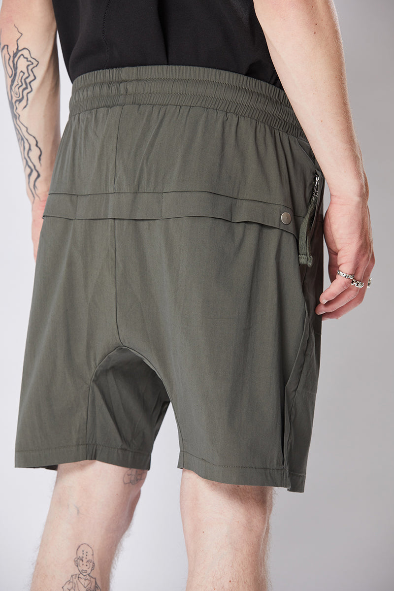 IVY GREEN DROP CROTH SHORTS