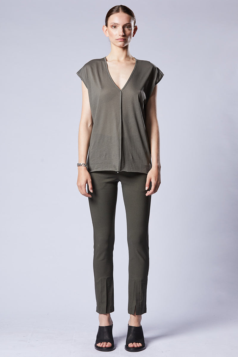 GREEN DEEP V NECK TOP