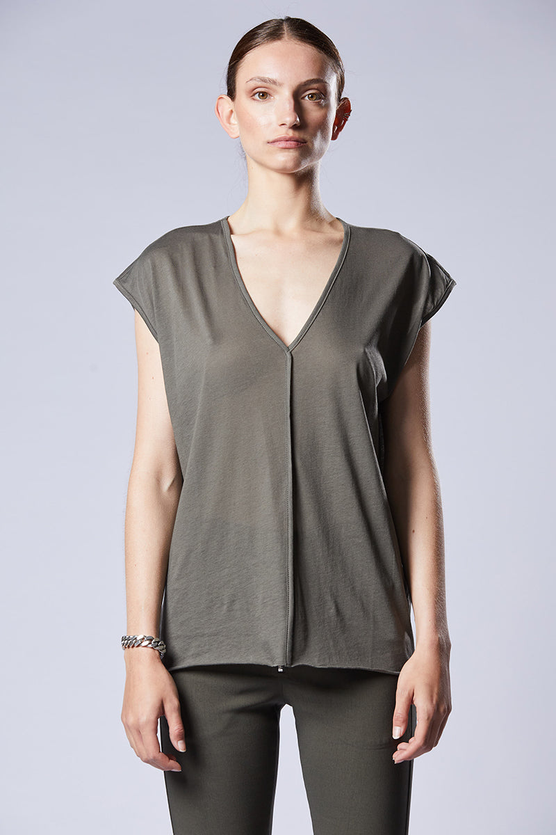 GREEN DEEP V NECK TOP