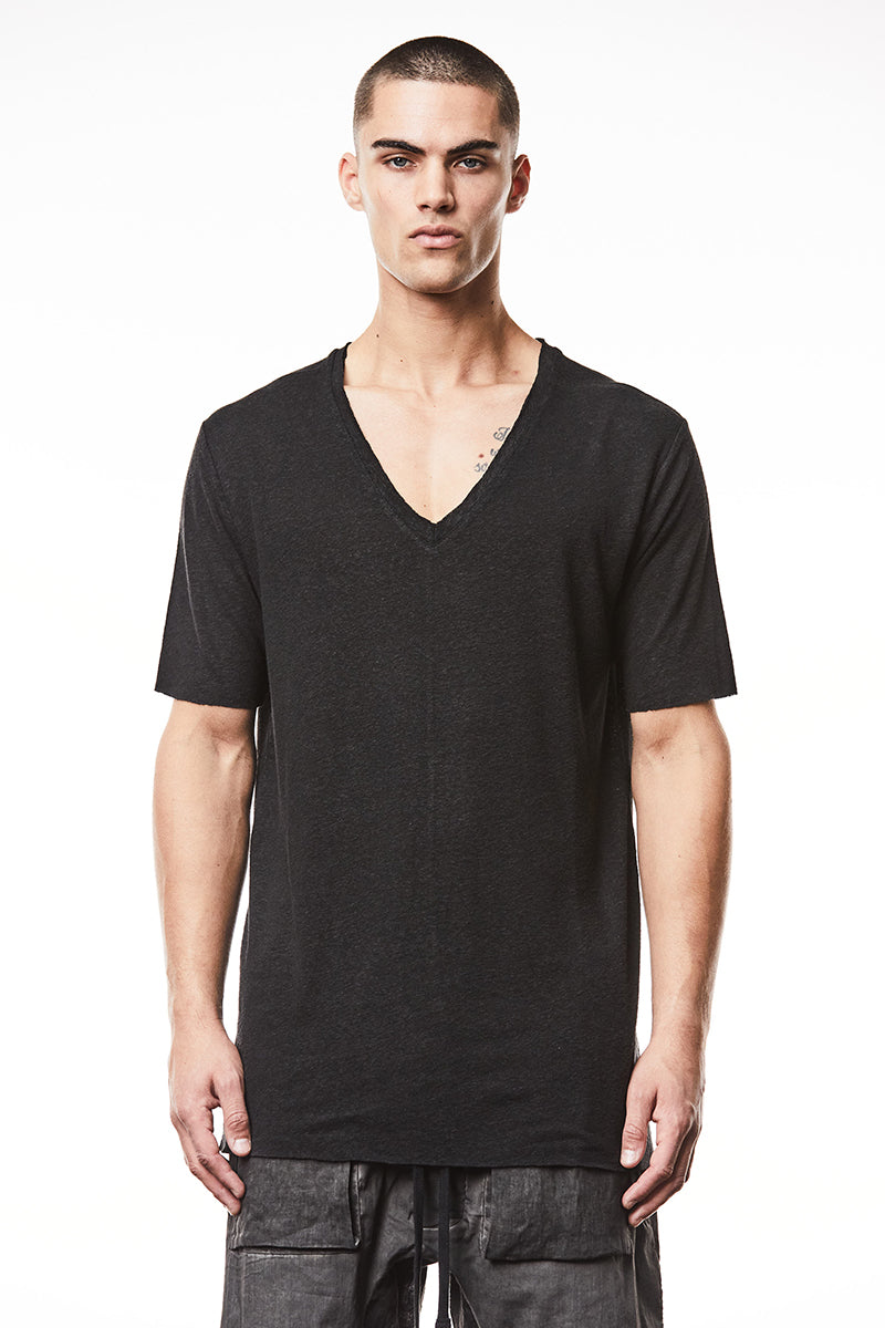 BLACK LINEN V NECK TEE