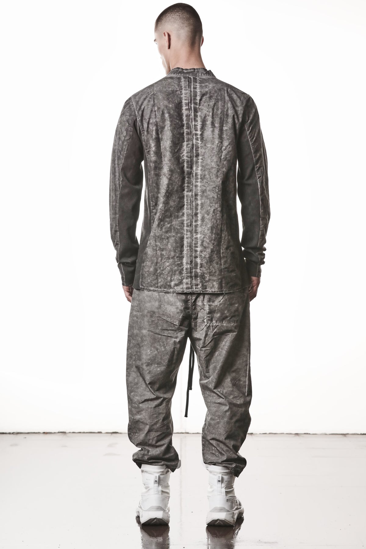 VEGETAL BLACK STAND UP COLLAR RAW CUT SHIRT