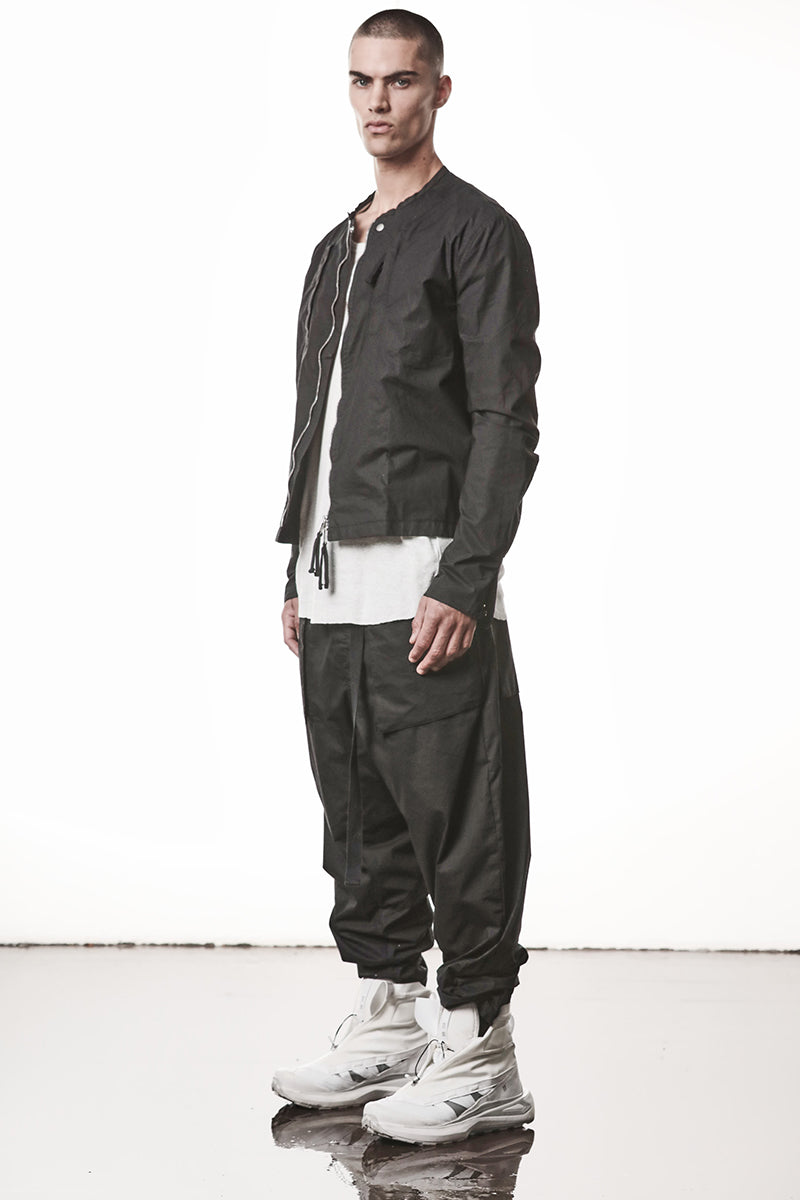 BLACK STRETCH ZIPPED JACKET