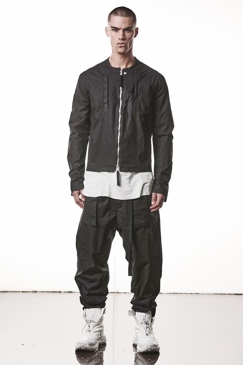 BLACK STRETCH ZIPPED JACKET