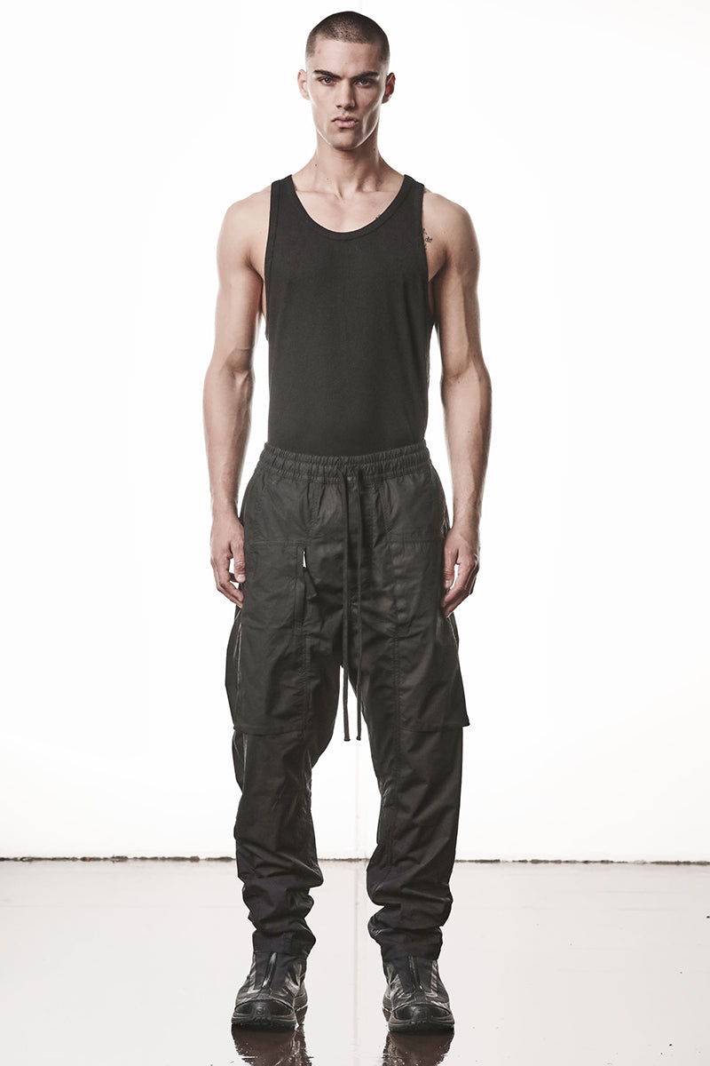 BLACK PATCHED POCKETS STRETCH PANTS
