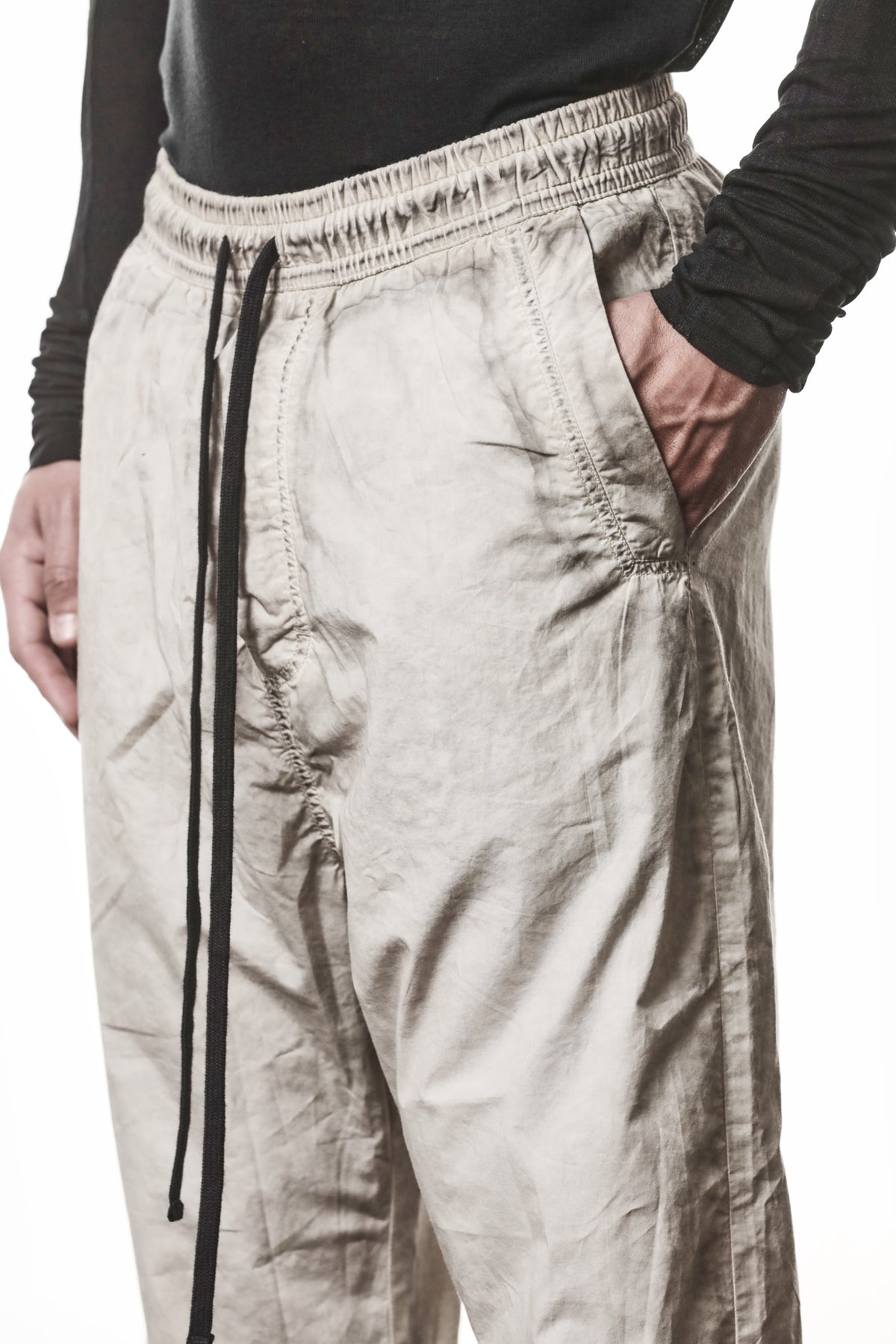 VEGETAL STONE ORGANIC COTTON CROPPED TROUSERS