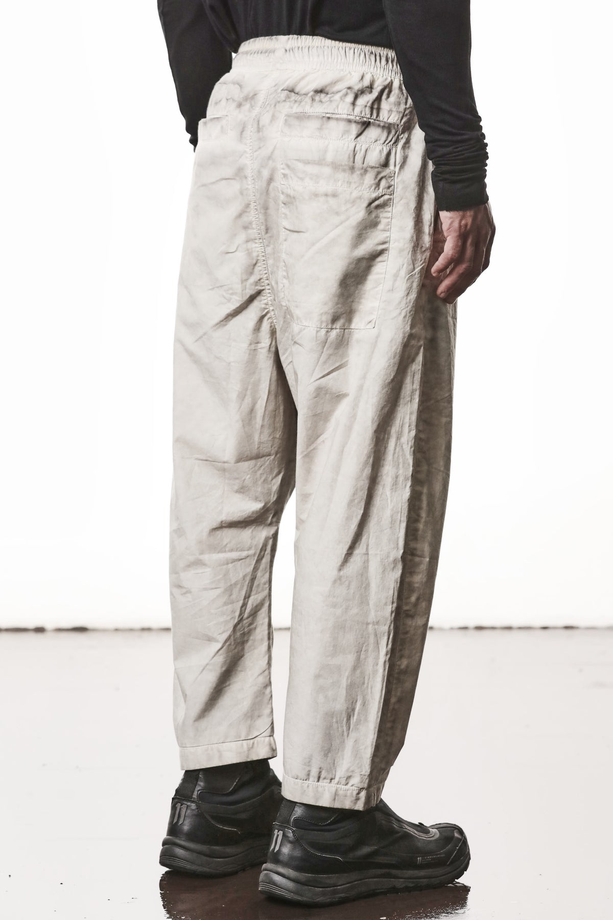 VEGETAL STONE ORGANIC COTTON CROPPED TROUSERS