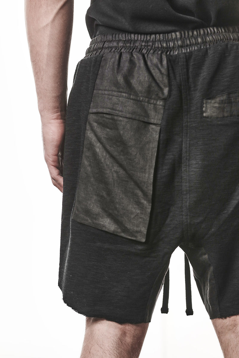 BLACK PATCHED LINEN POCKETS SHORTS