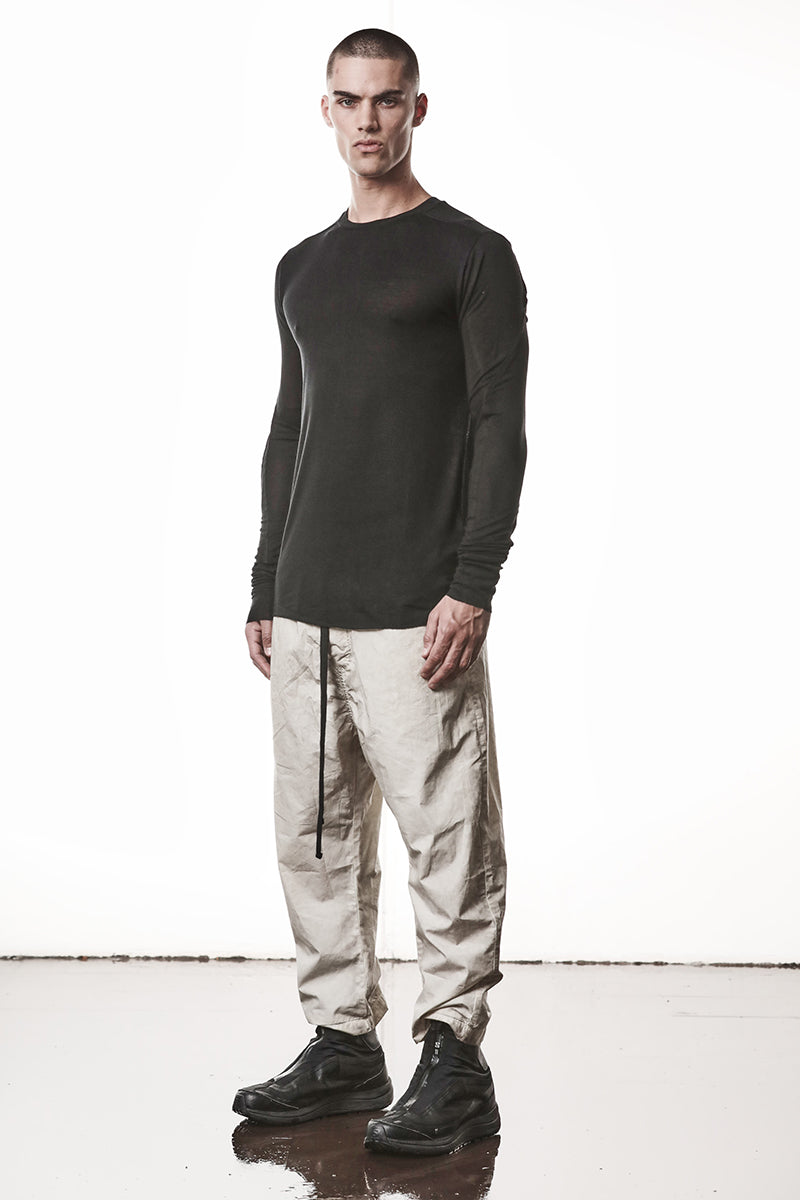 BLACK ULTRA LIGHT VISCOSE LONG SLEEVES TOP