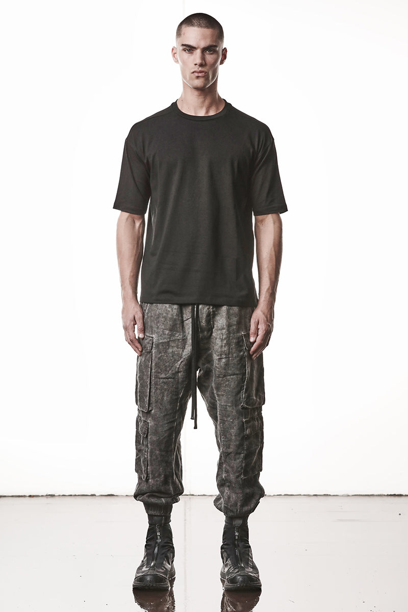 BLACK SOFT STRONG MODAL TEE