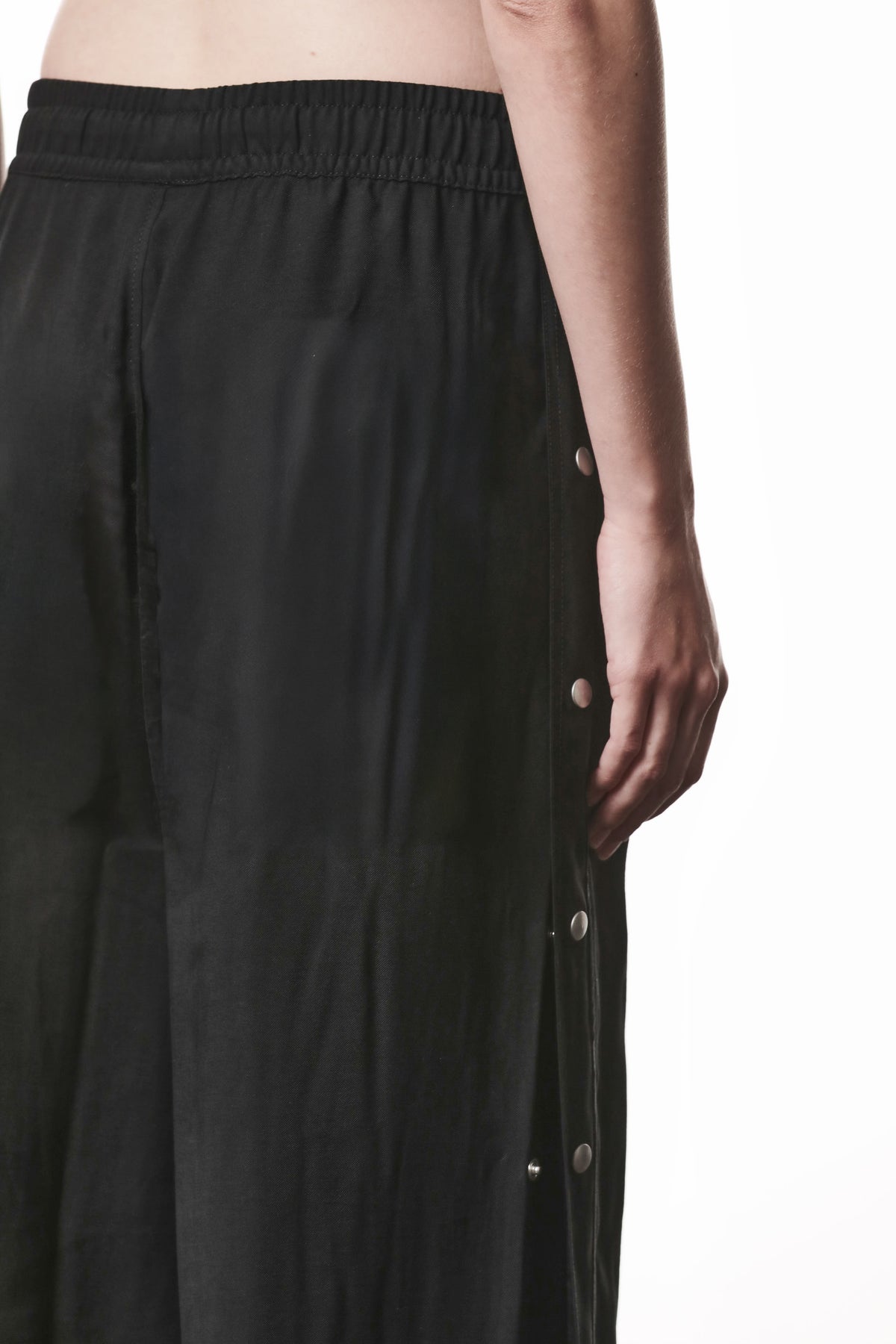 WIDE-LEG RAYON TROUSERS