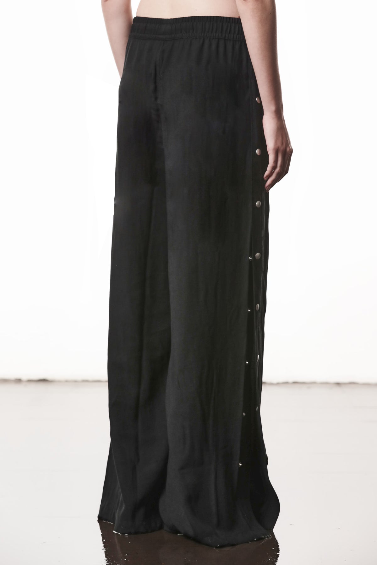 WIDE-LEG RAYON TROUSERS