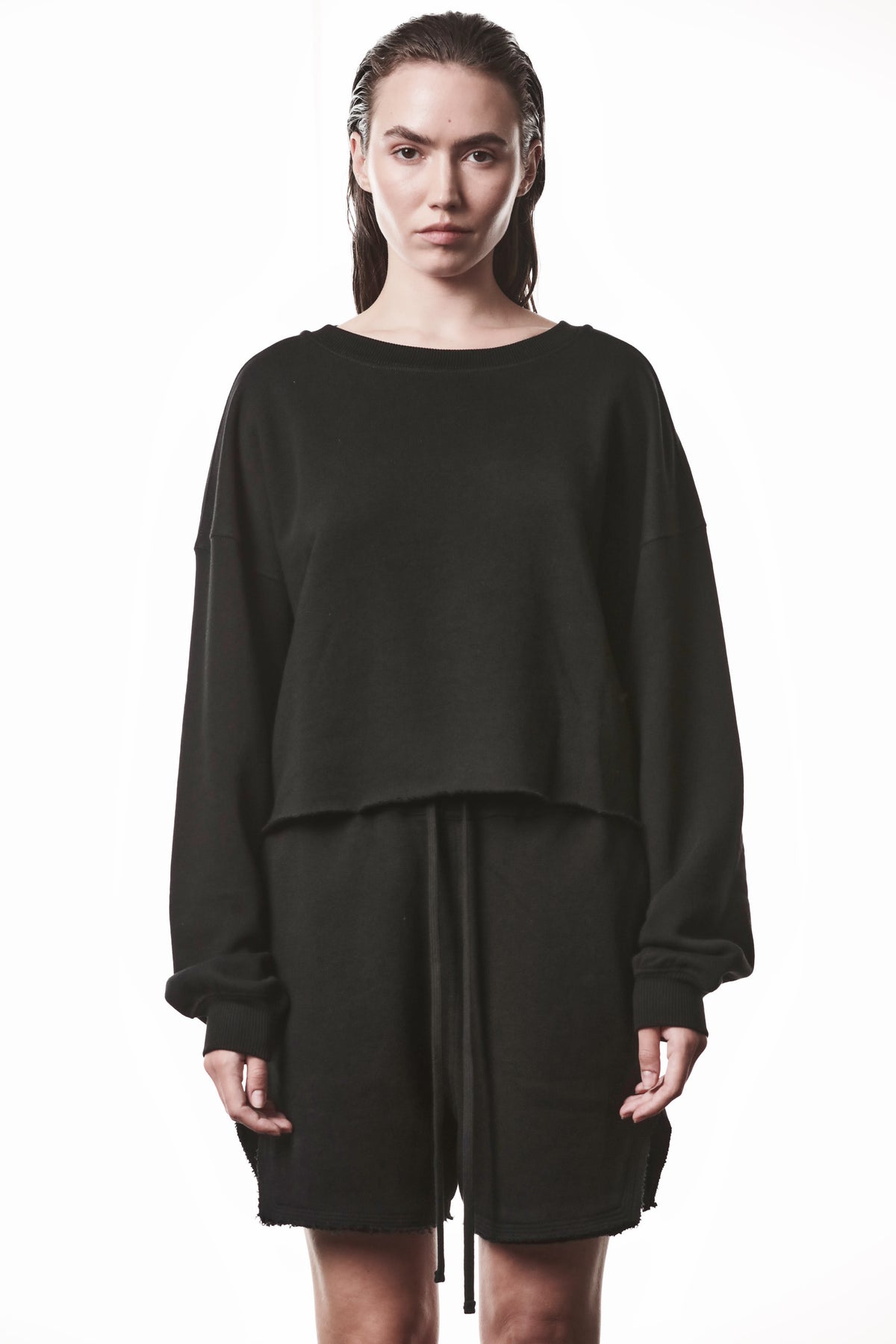 BLACK OVER CREW NECK SWEATSHIRT