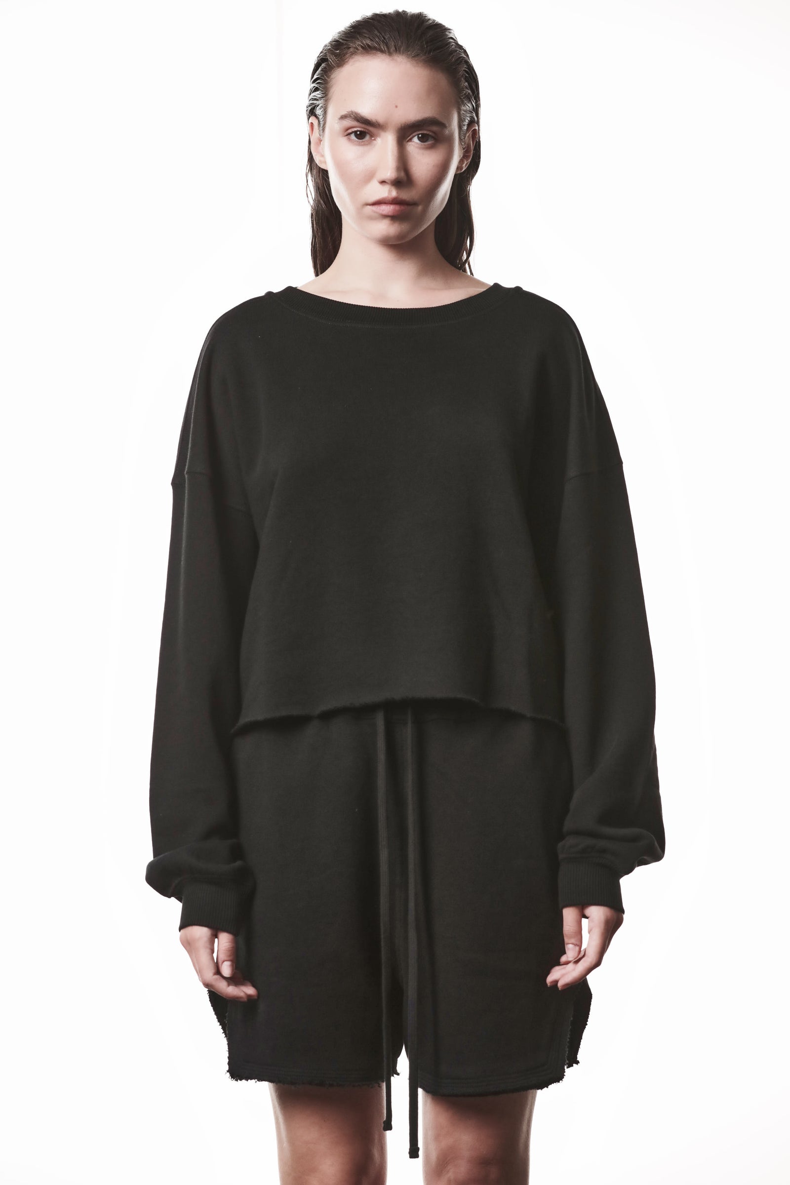 BLACK OVER CREW NECK SWEATSHIRT