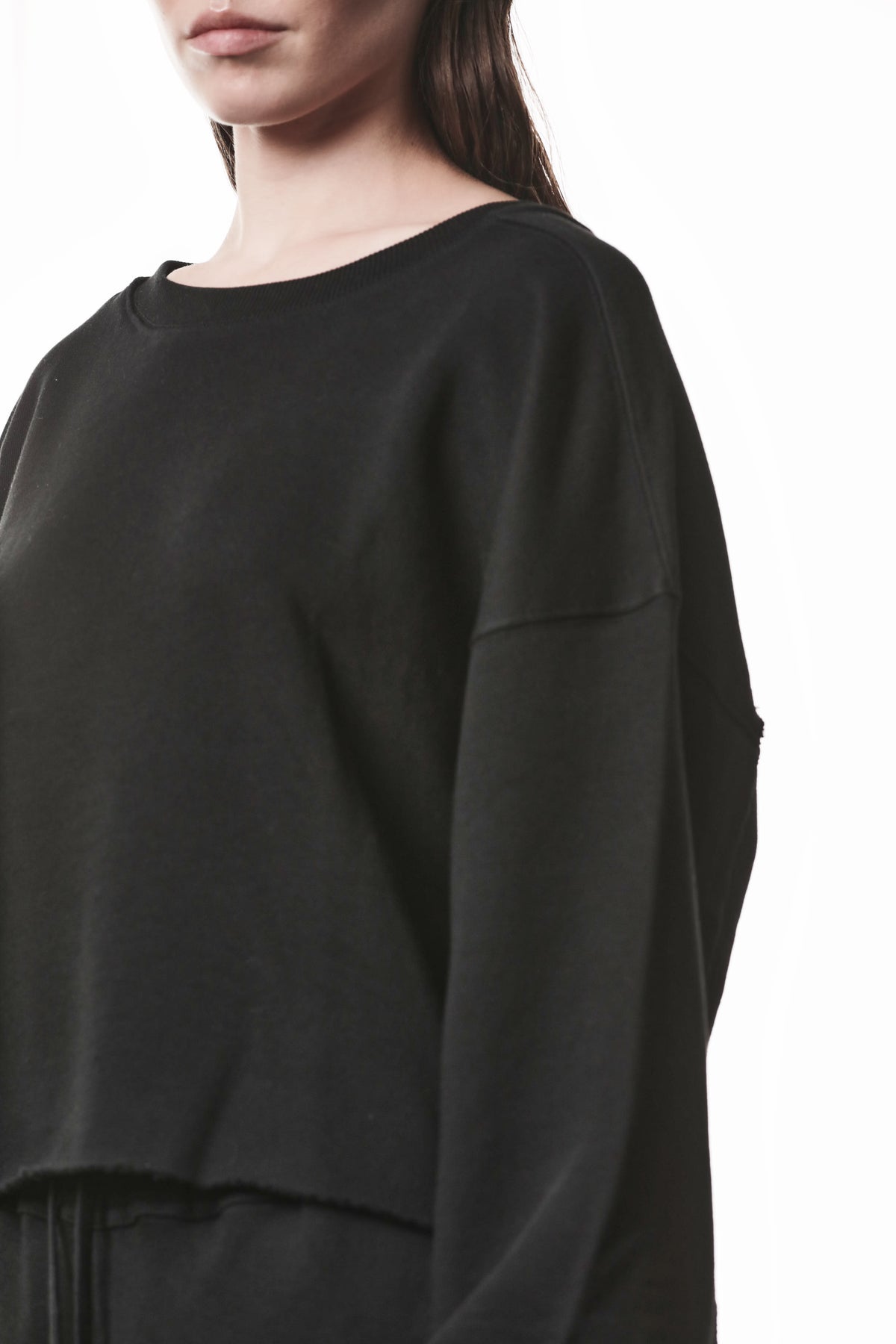 BLACK OVER CREW NECK SWEATSHIRT