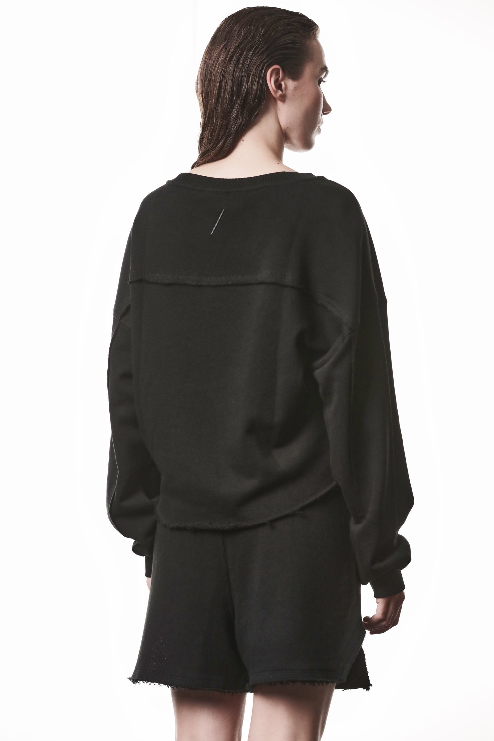 BLACK OVER CREW NECK SWEATSHIRT