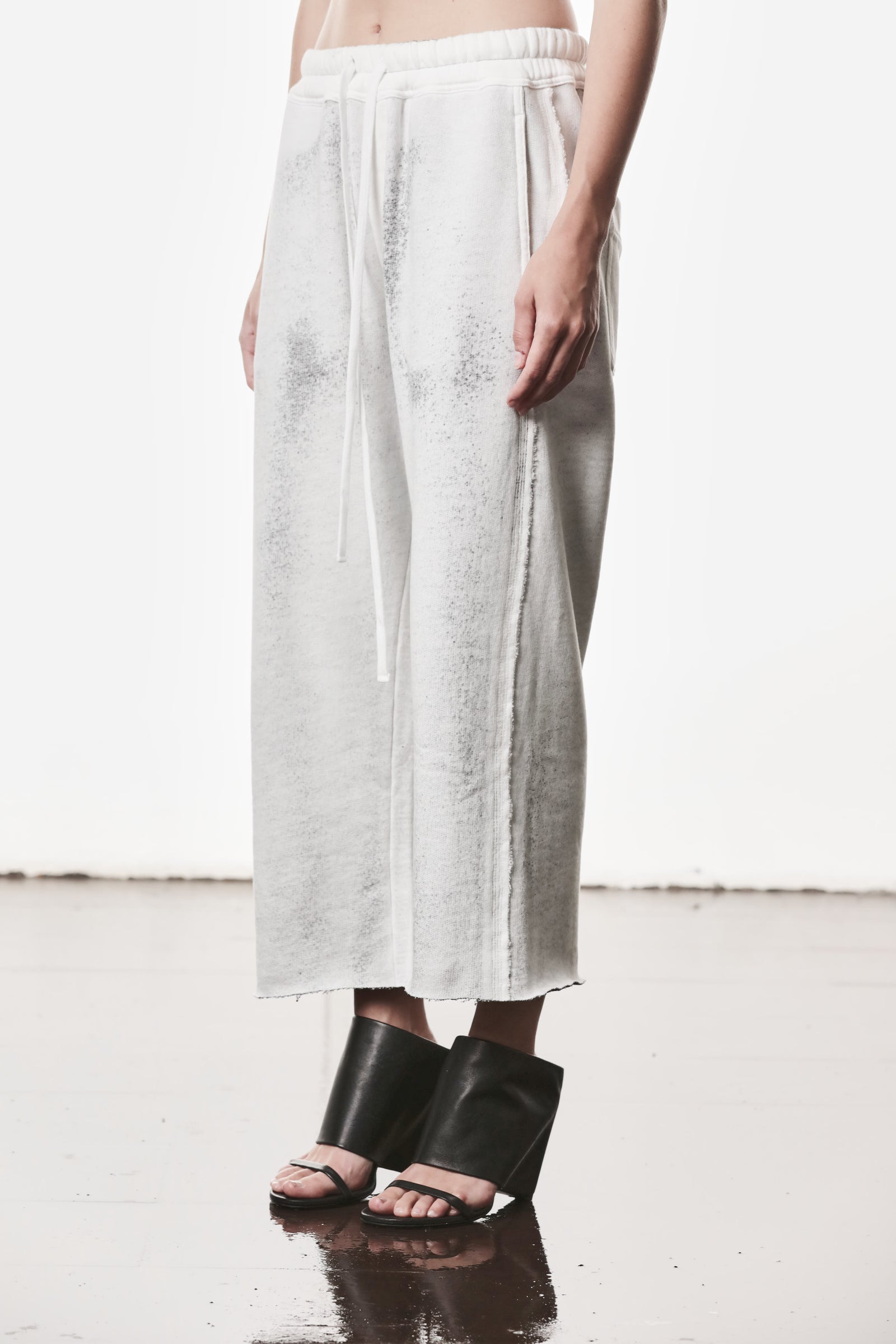 SPRAY GREY SWEAT TROUSERS