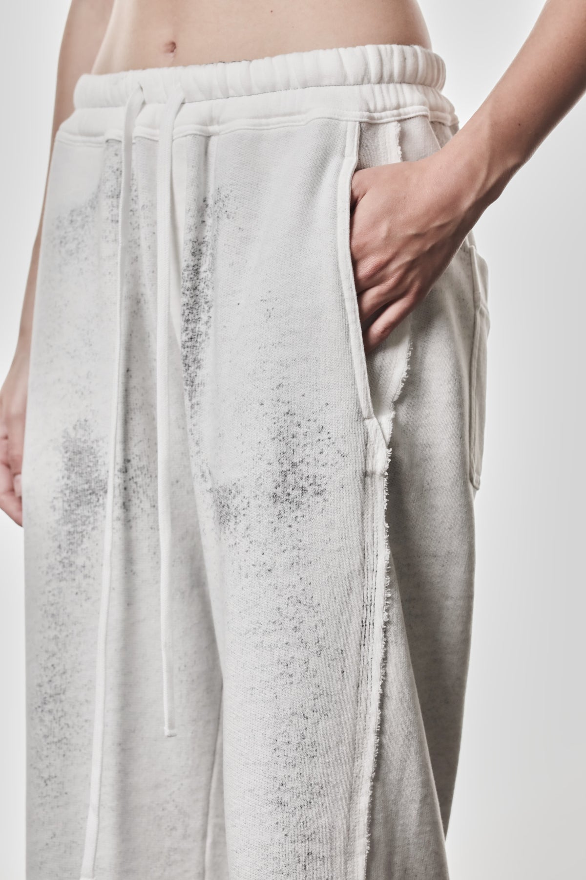 SPRAY GREY SWEAT TROUSERS