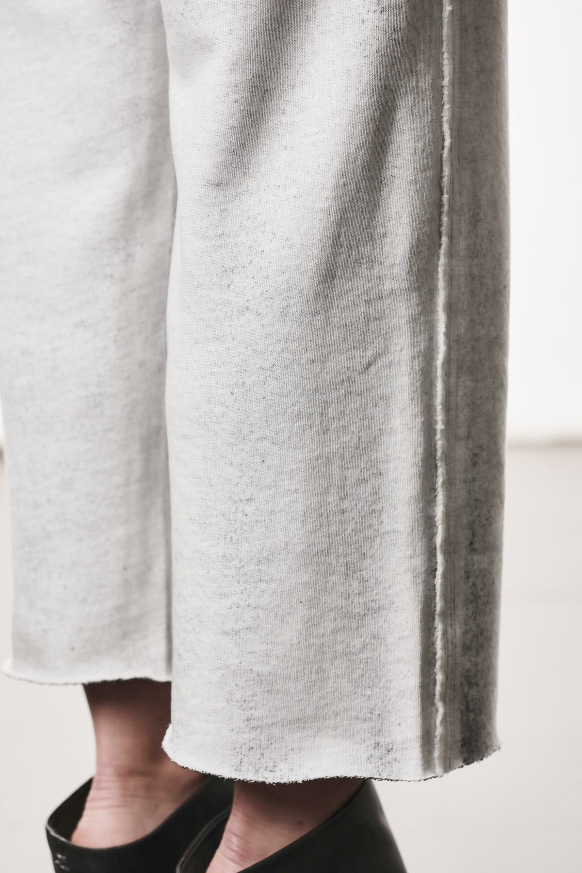 SPRAY GREY SWEAT TROUSERS