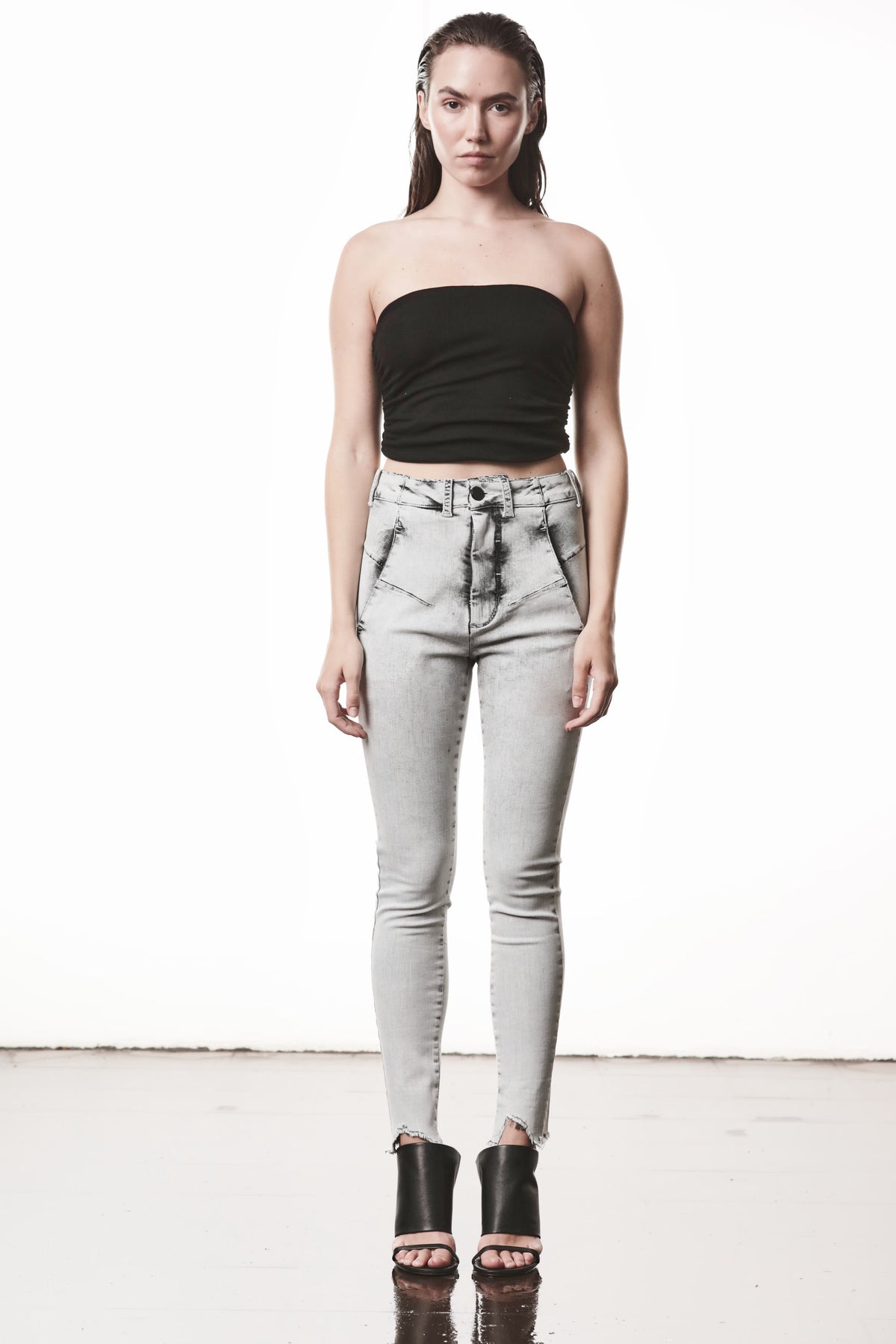 SLIM LEG DENIM JEANS