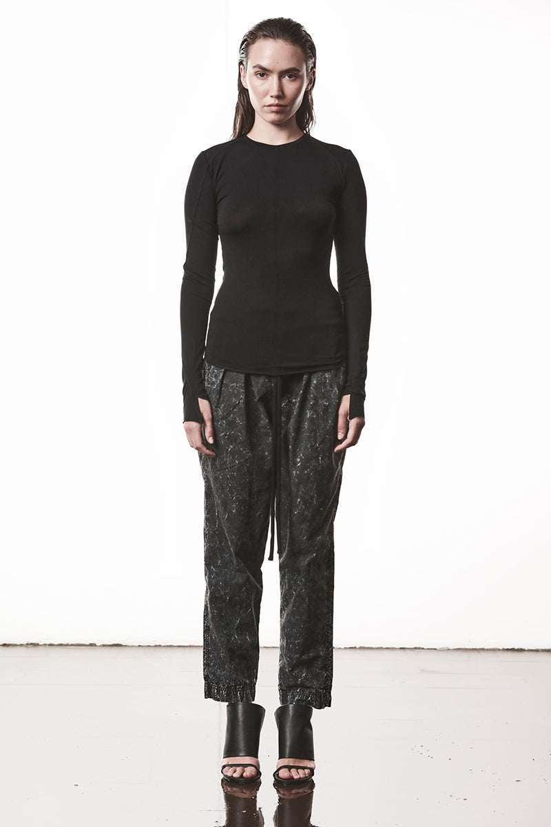 BLACK SOFT LONG SLEEVES TEE