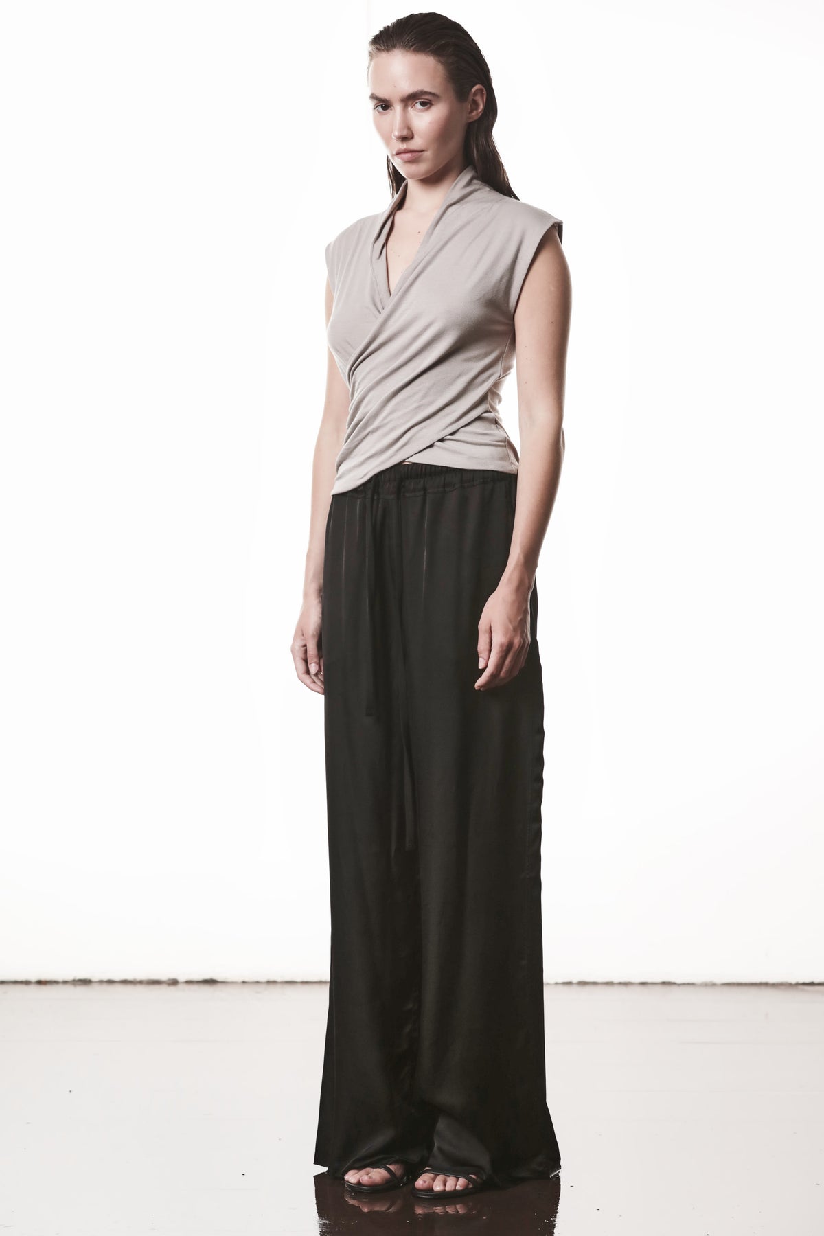 STONE WRAPPED SILK MIX TOP