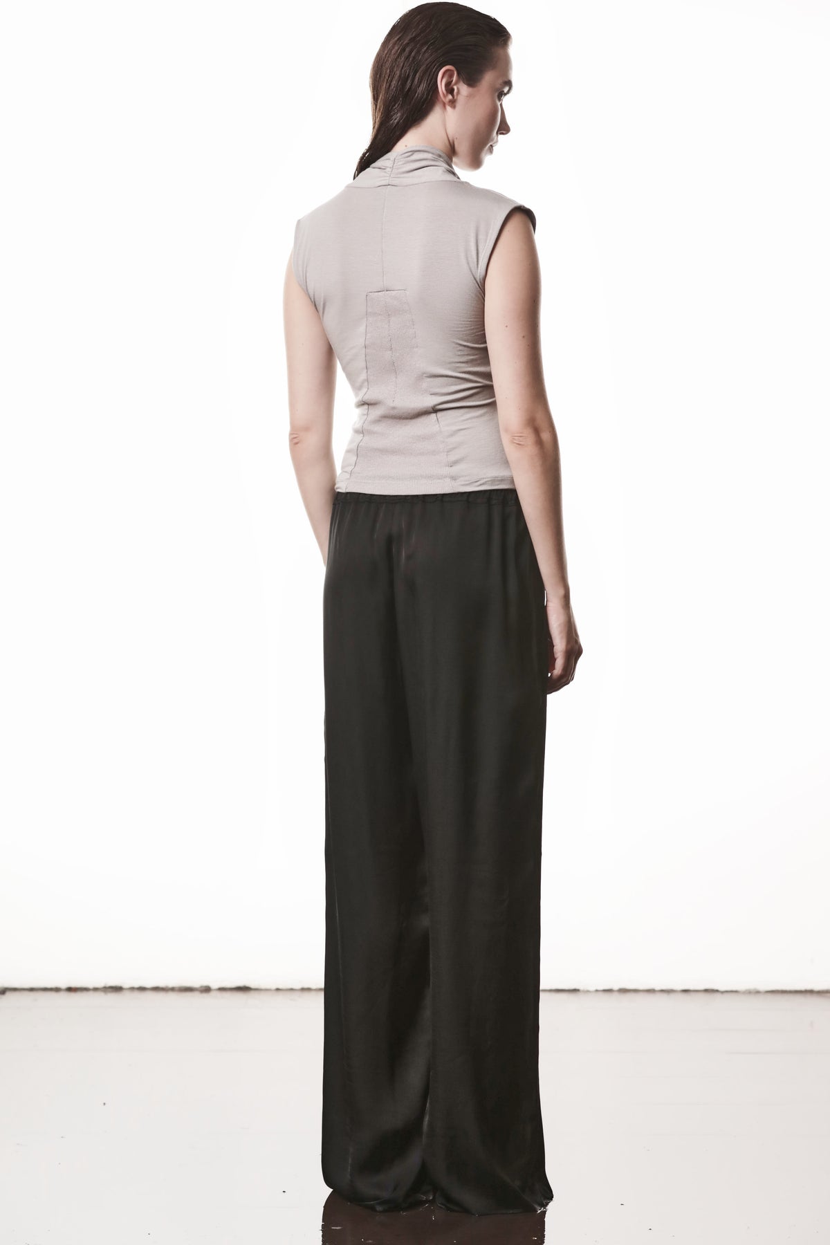 STONE WRAPPED SILK MIX TOP