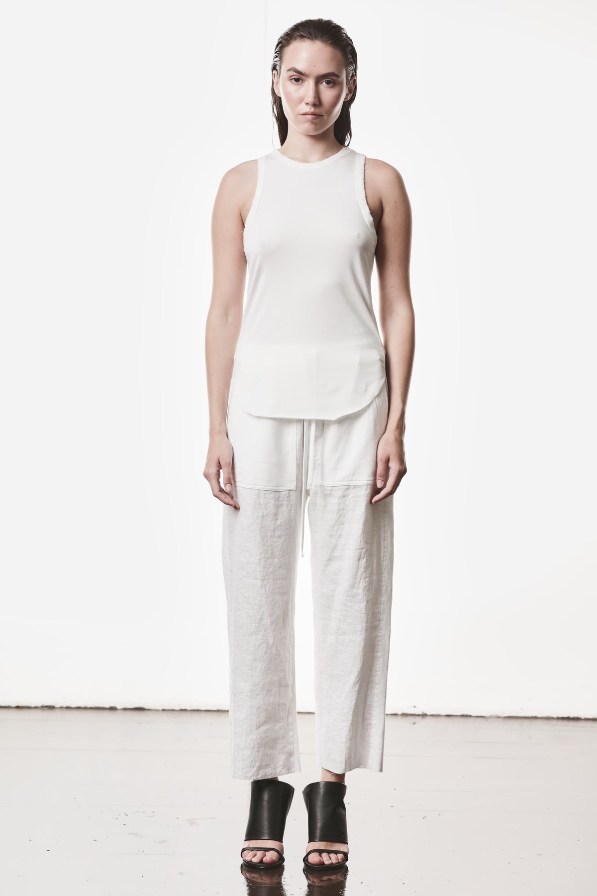 OFF WHITE DESTROYED TANK TOP