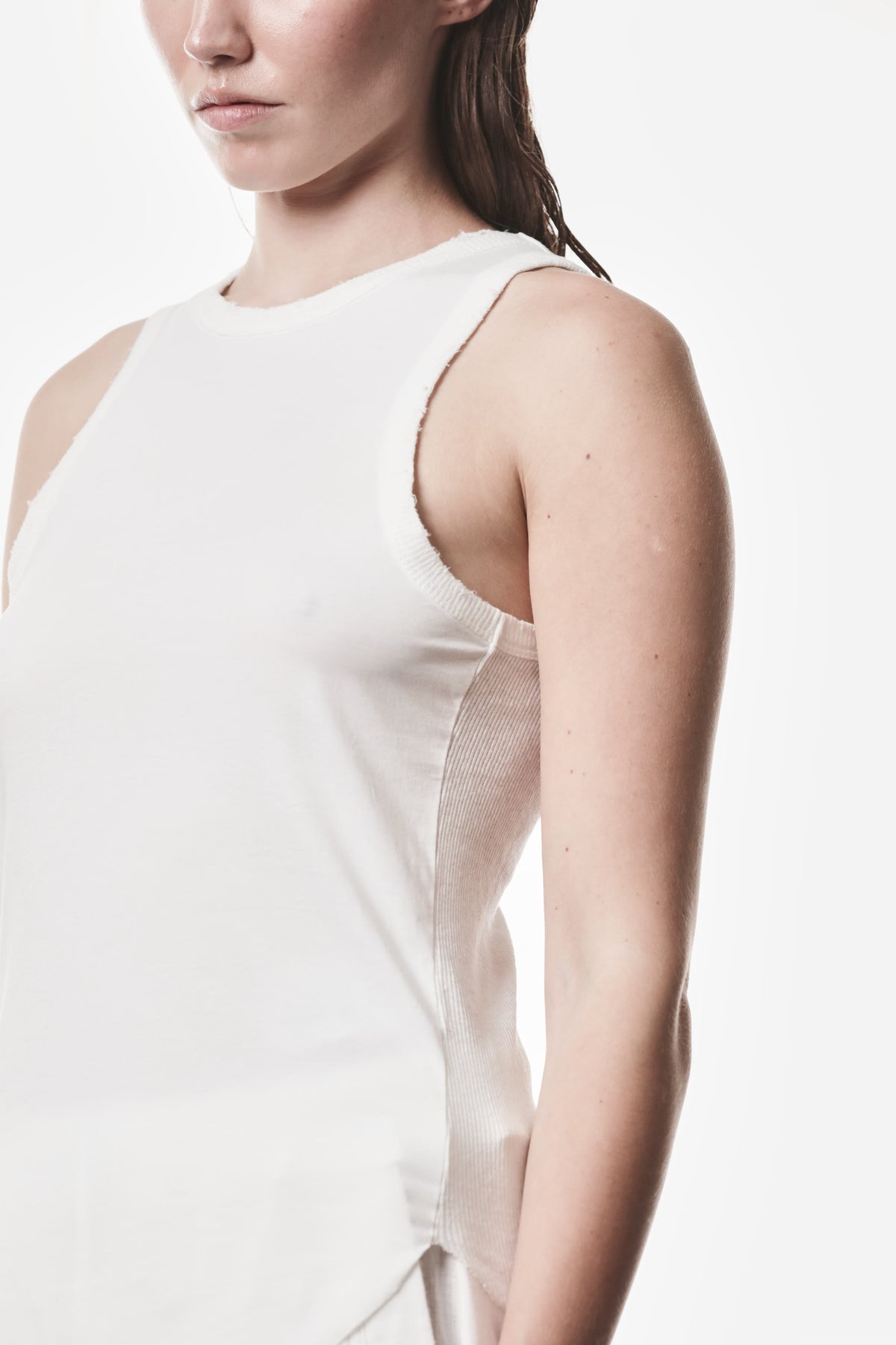 OFF WHITE DESTROYED TANK TOP