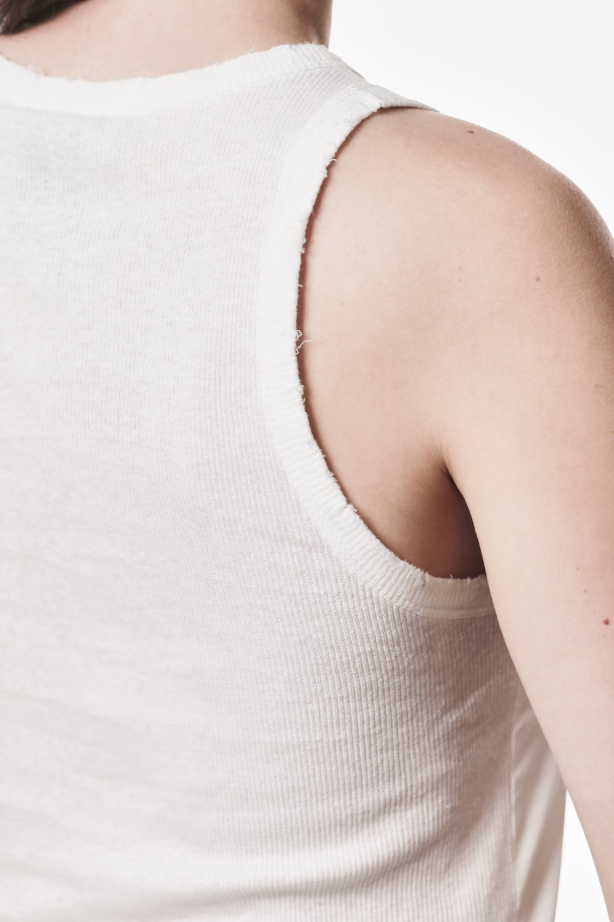 OFF WHITE DESTROYED TANK TOP