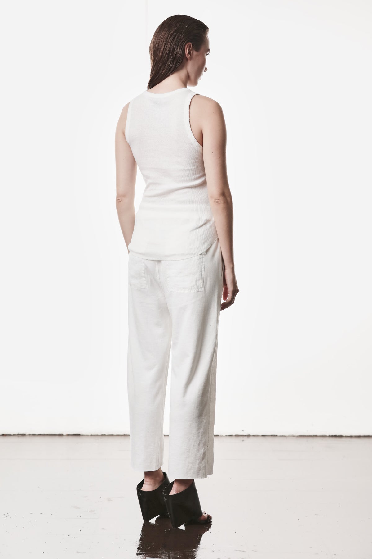 OFF WHITE DESTROYED TANK TOP