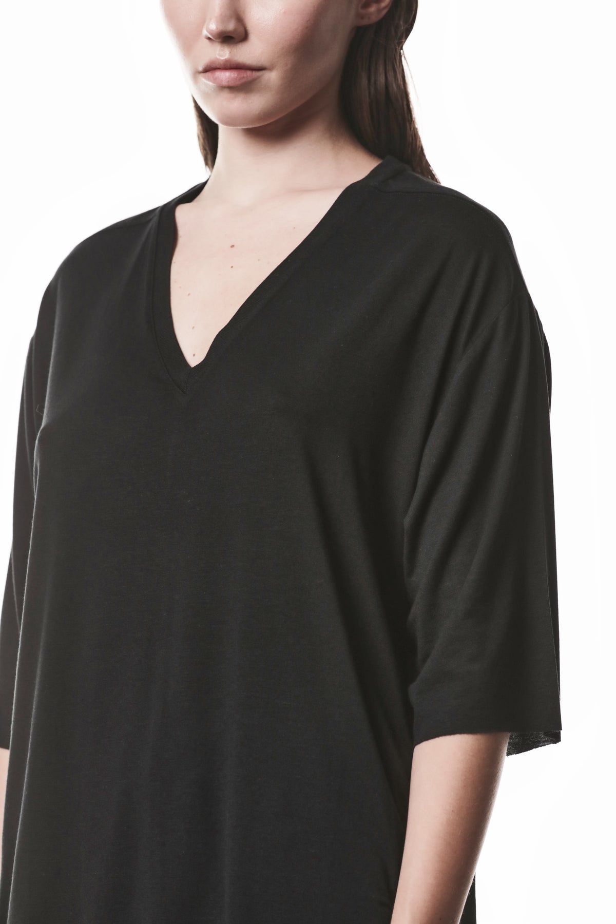 OVERSIZED DEEP V-NECK SHIRT