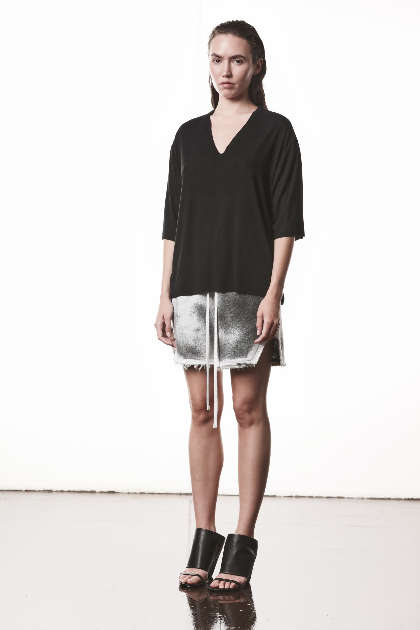 THOM-KROM-SHOP-ONLINE-THOM-KROM-SHOP-ONLINE-SS26-WTS622_BLACK_4448_B19C7B38-0655-4B3B-8AC4-458E952BD702