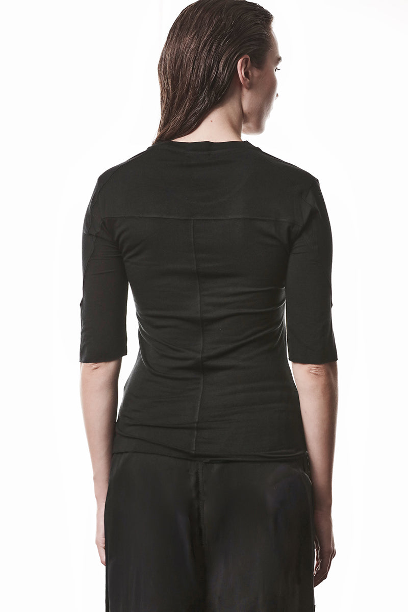 BLACK HALF SLEEVES SLIM TEE