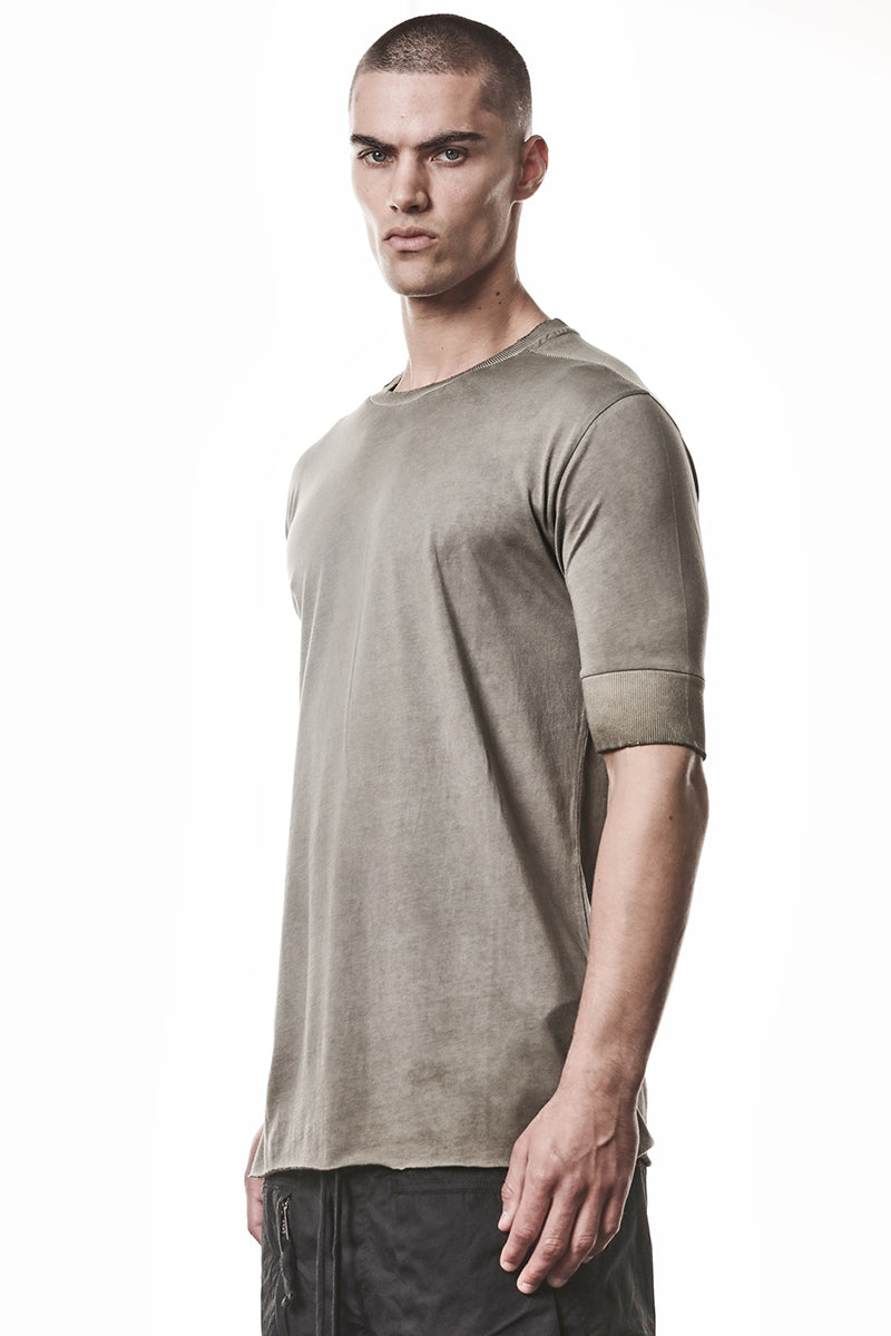 COLD DYED OLIVE RIB CUFFS TEE