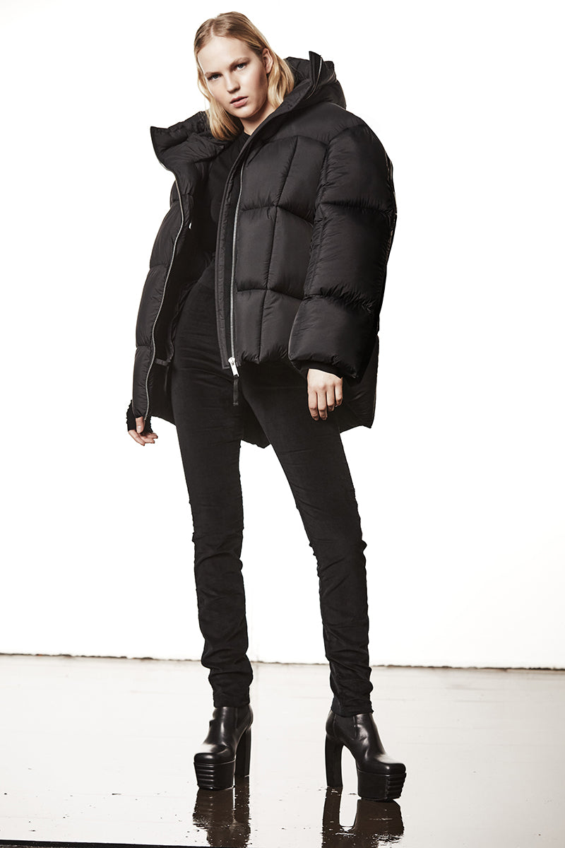 BLACK PUFFER JACKET