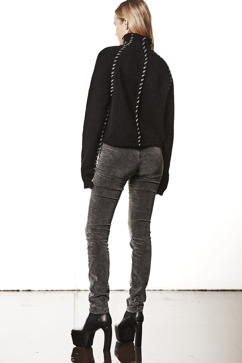 BLACK HIGH NECK ALPACA SWEATER