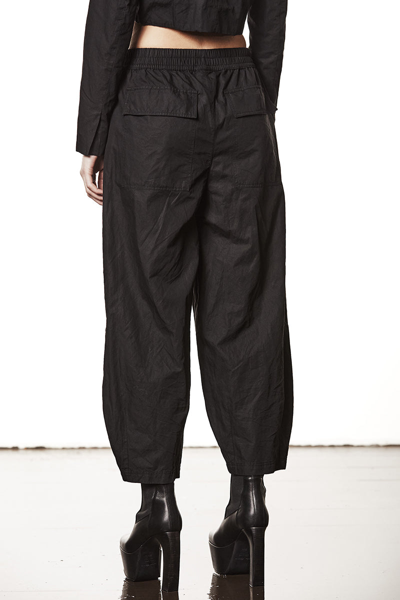 WOVEN TROUSERS WITH METALLIC EFFECT