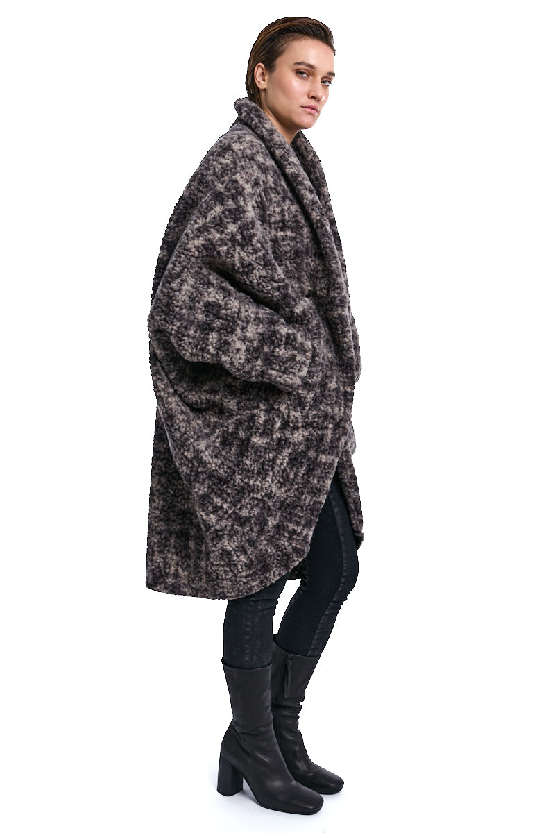 BEIGE UNISEX WOOL OVER JACKET