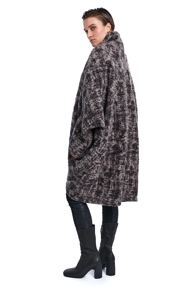 BEIGE UNISEX WOOL OVER JACKET
