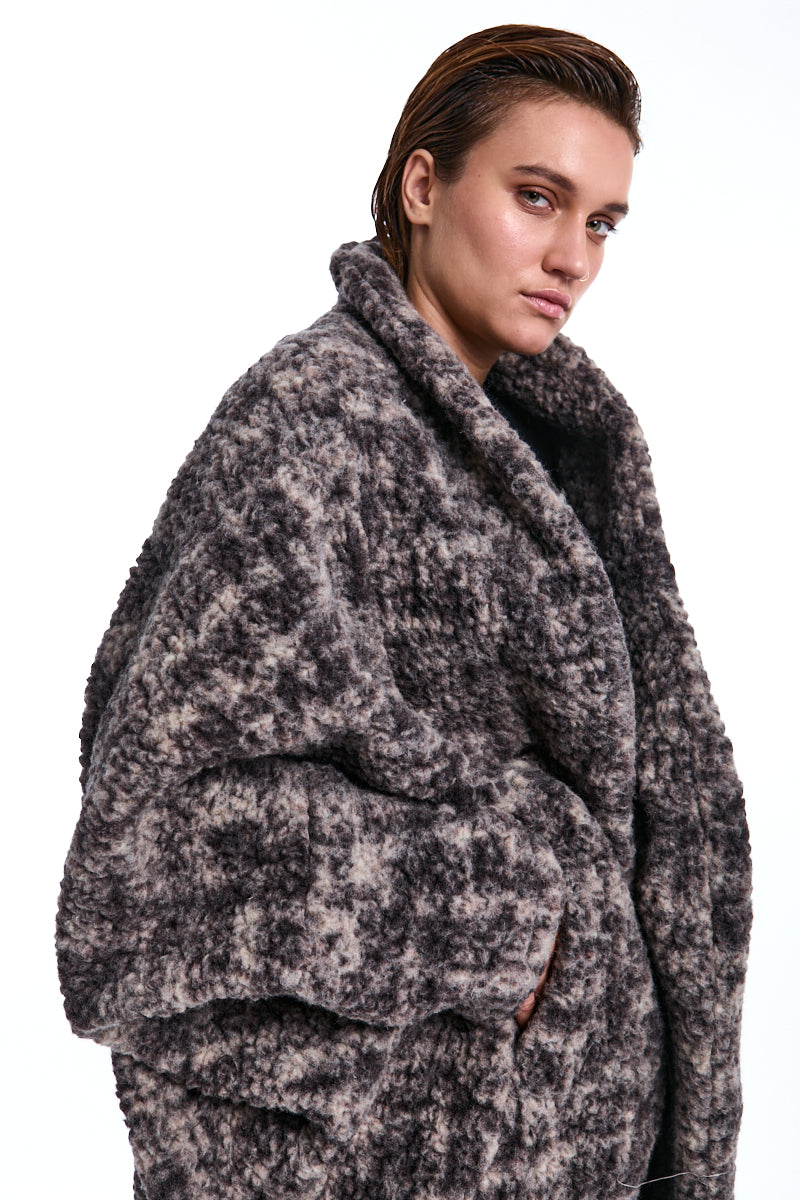 BEIGE UNISEX WOOL OVER JACKET