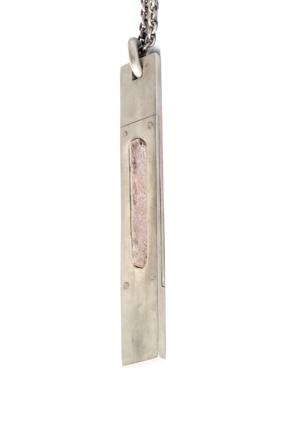 PARTS-OF-FOUR-SHOP-ONLINE-AMULET-NECKLACE-KUNZITE-DA-KUN__3_0C0F77C9-5FF5-4E26-82C0-9C6CDC457C07