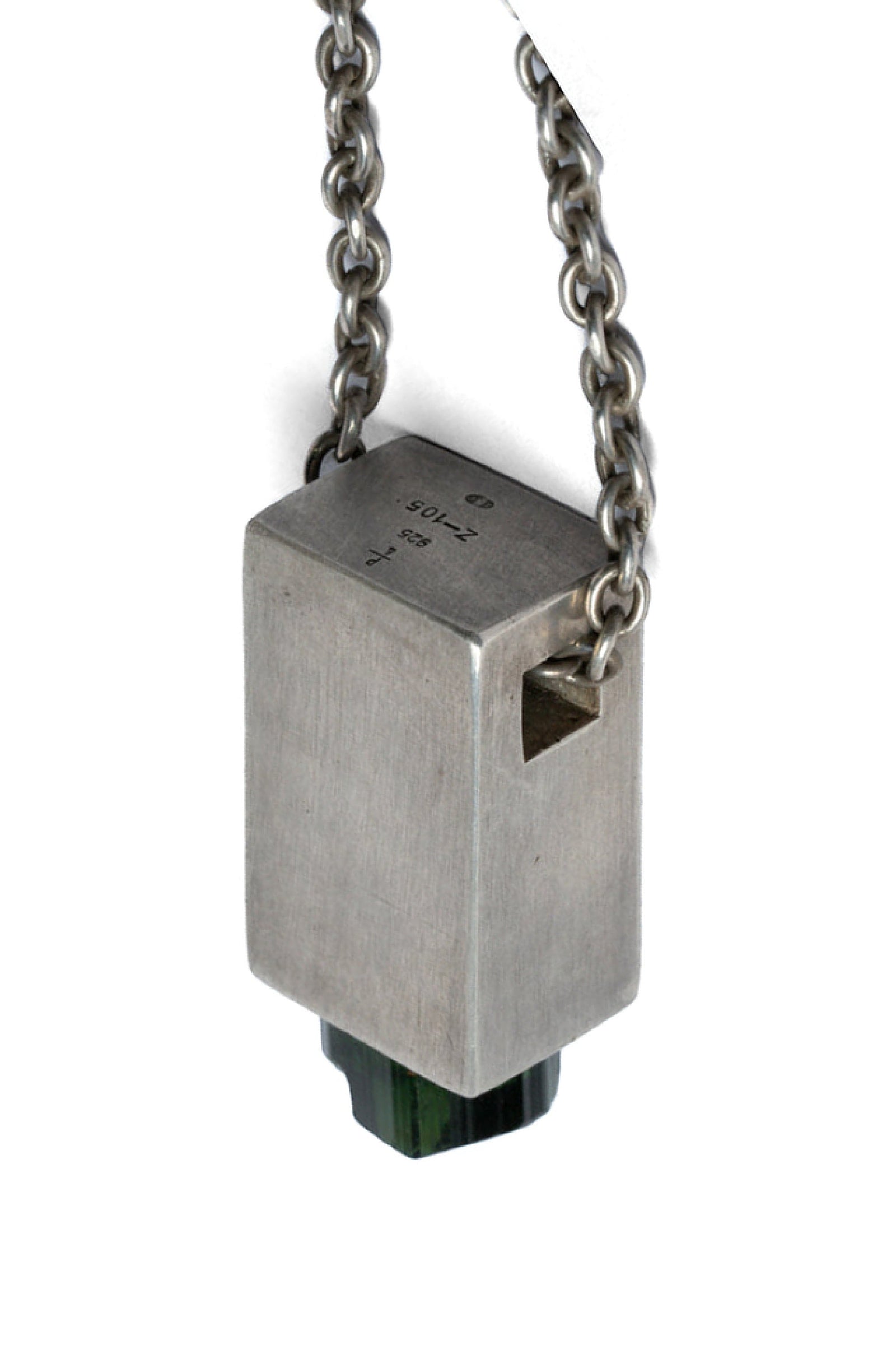 PARTS-OF-FOUR-SHOP-ONLINE-TALISMAN-CUBOID-NECKLACE-SPECIMEN-CHROME-TOURMALINE-DA-CHT__2_A1C42D45-F891-44E8-9E89-C3E3DDA650DB