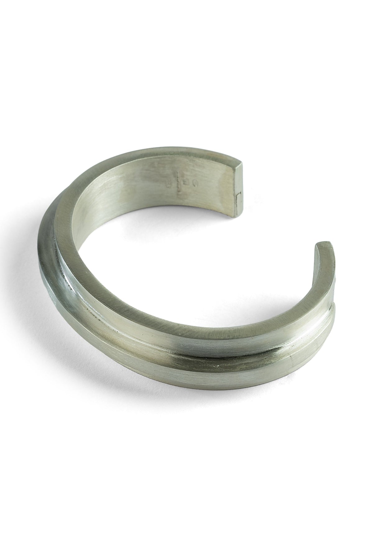 Ultra Reduction Ridge Bracelet (15mm, MA)