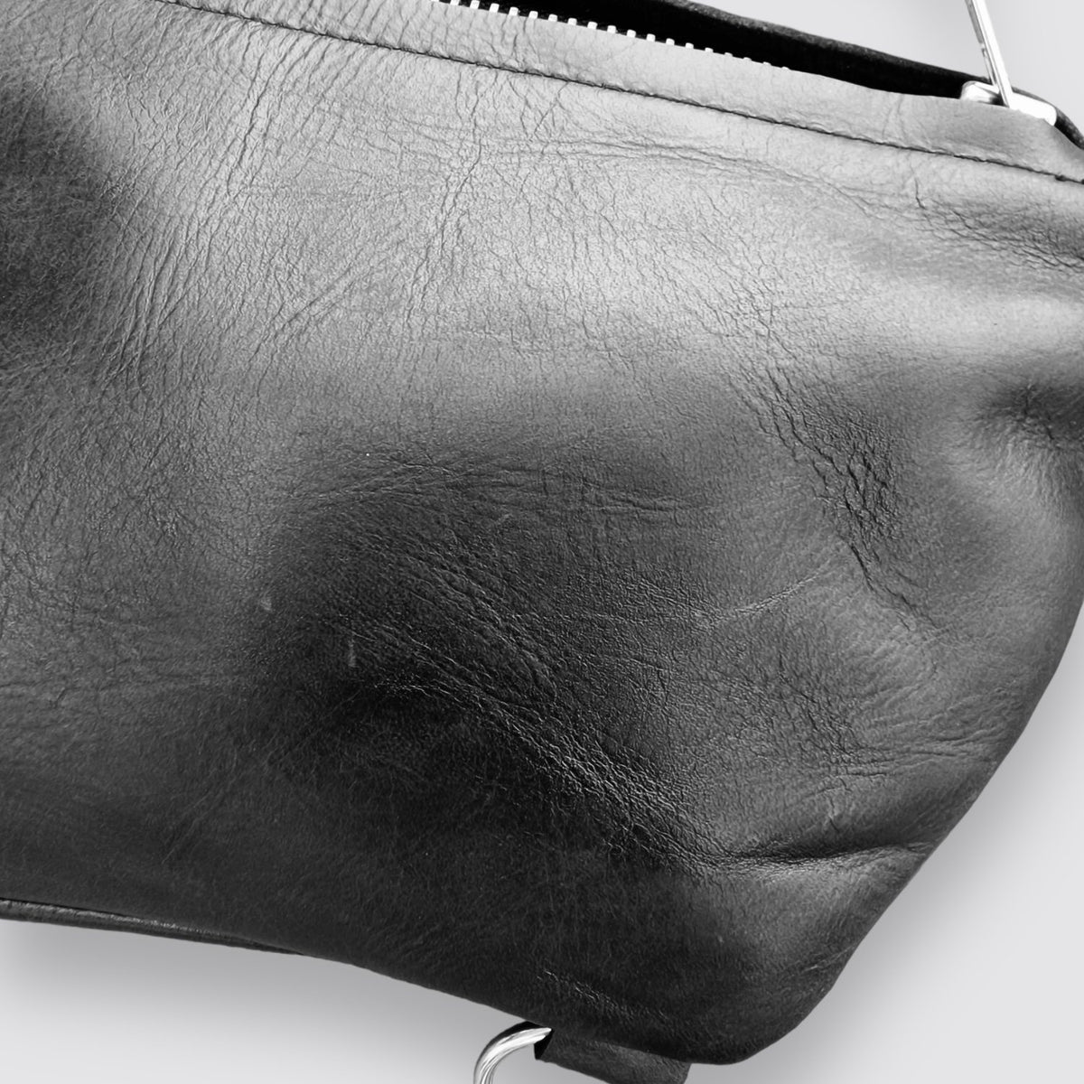 COW LEATHER FANNY PACK || 11P