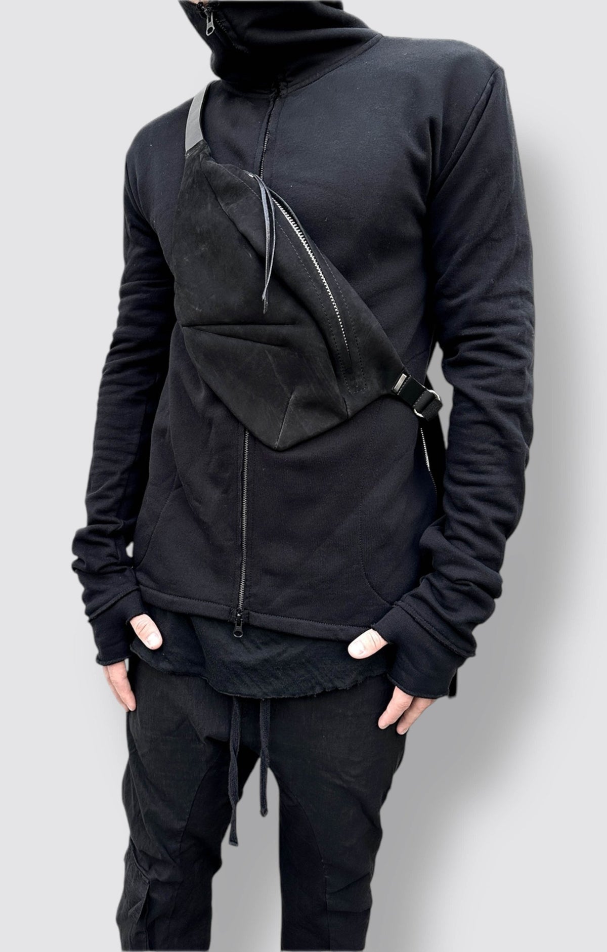 SILKY SANDED NUBUCK FANNY PACK || 29N