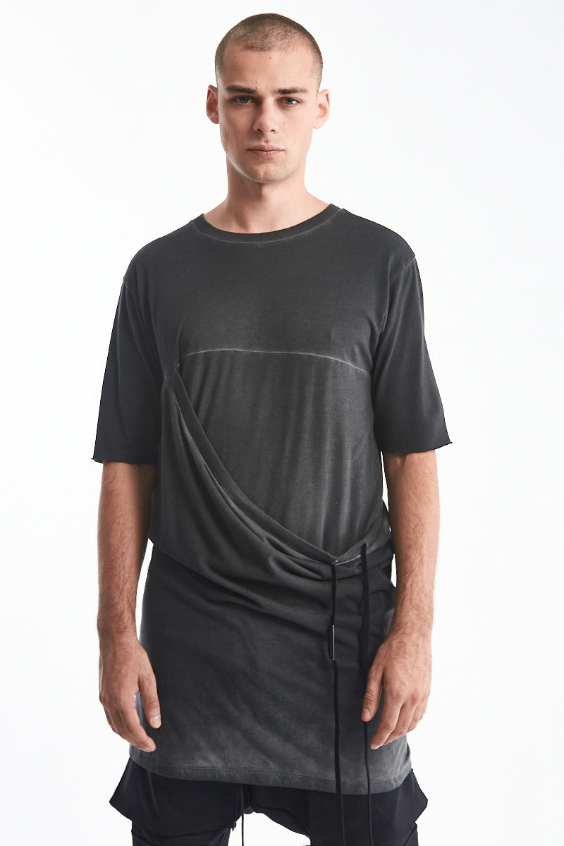 COLD DYED ANTRA DRAPED SIDE POCKET T-SHIRT